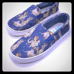 TOMS Disney Snow White Shoes NEVER WORN